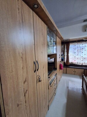 Bedroom in 2 BHK Apartment at Andheri West – for Rent