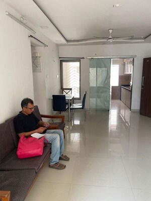 Living Room in 2 BHK Apartment at Andheri West – for Rent
