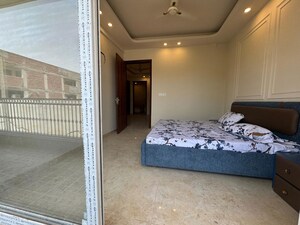 Bedroom in  Apartment at Chattarpur – for Sale