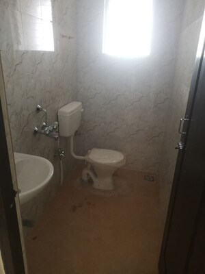 Bathroom in 1 BHK Apartment at Verna – for Rent
