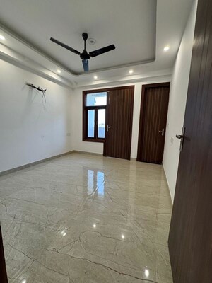 Room in 3 BHK Apartment at Chattarpur – for Sale