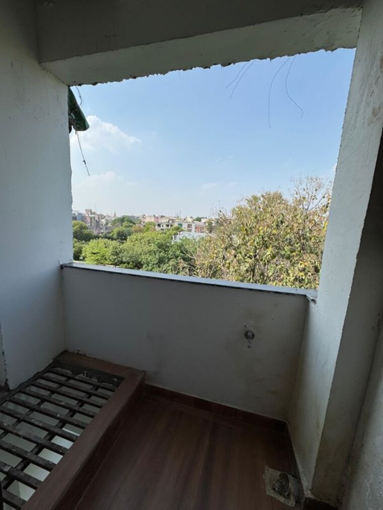Balcony, chattarpur 3 Bedroom 1400 Sq.Ft. Apartment In Chattarpur Delhi 10385219