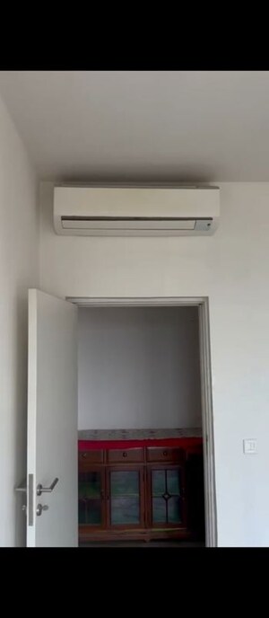 Furnished Amenities in 3 BHK Apartment at Ireo The Corridors, Sector 67a – for Rent