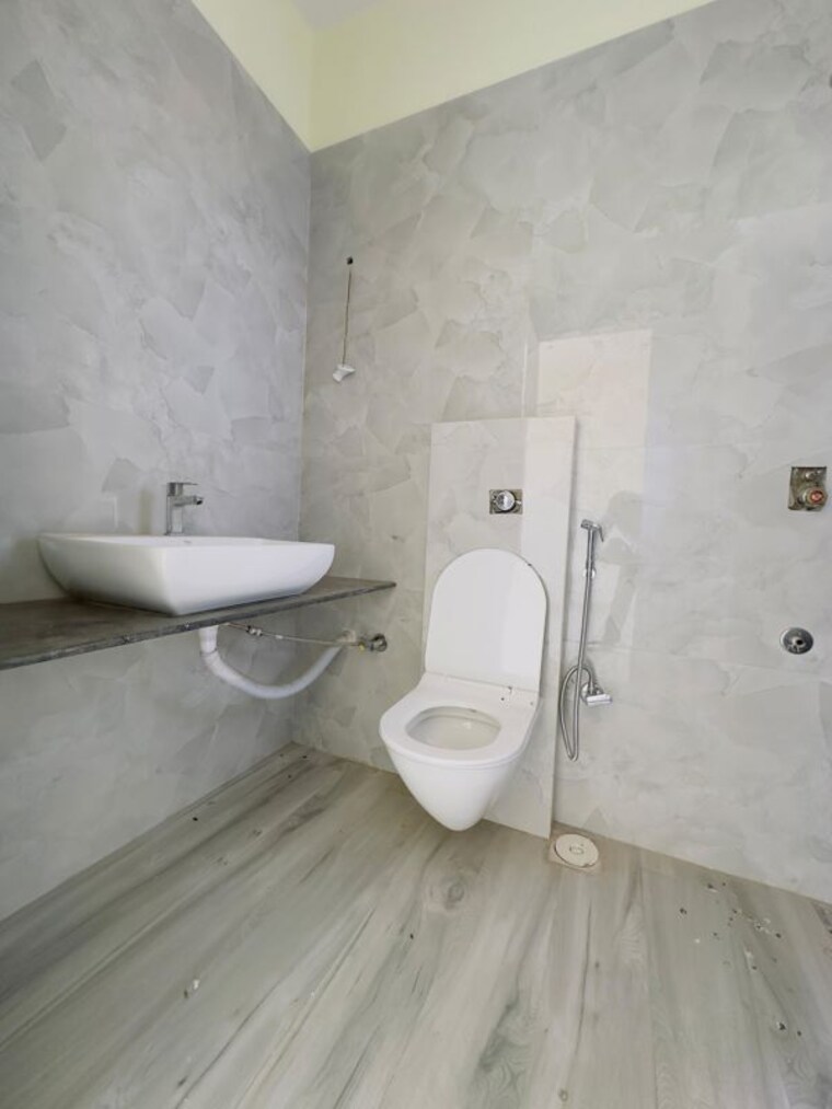 Bathroom, avkar-happy-homes-chs-ltd 2 Bedroom 850 Sq.Ft. Apartment In Borivali West Mumbai 10385274