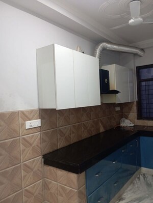 Bathroom in 2 BHK Builder Floor at Sector 42 – for Rent