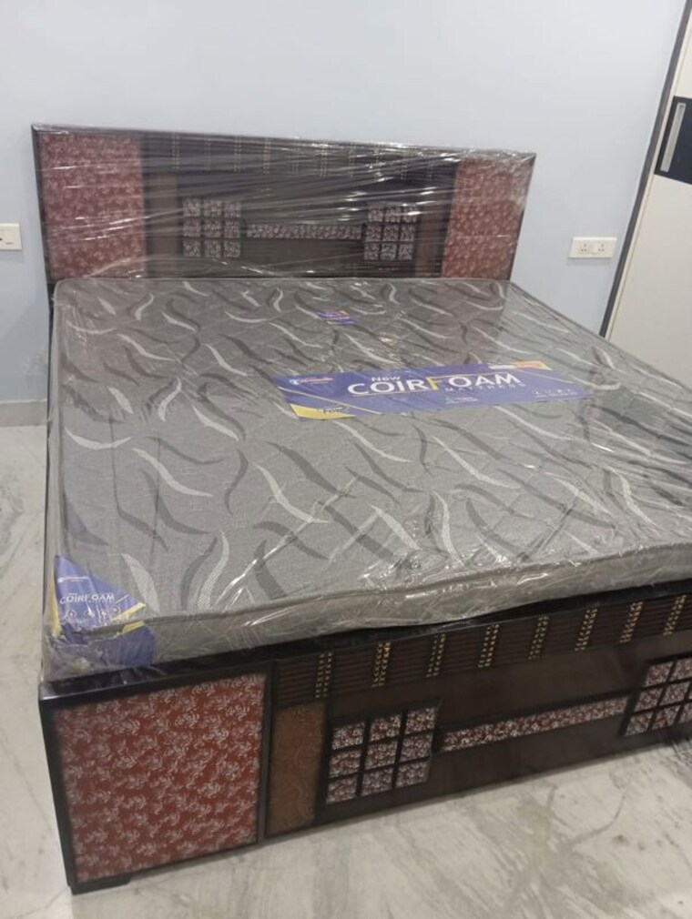Bedroom, sector 42 2 Bedroom 169 Sq.Yd. Builder Floor In Sector 42 Gurgaon 10385257