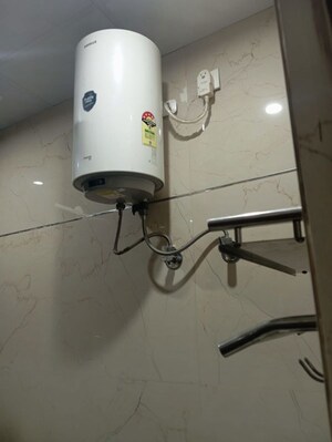 Bathroom in 2 BHK Builder Floor at Sector 42 – for Rent