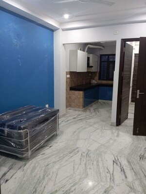 Room in 2 BHK Builder Floor at Sector 42 – for Rent