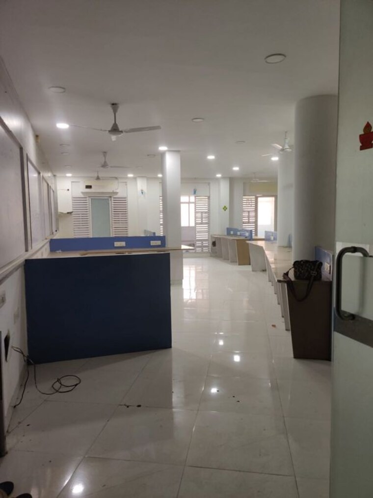 Team Area, palace-orchard-chs Commercial Office Space 900 Sq.Ft. In Mohammadwadi Pune 10385290