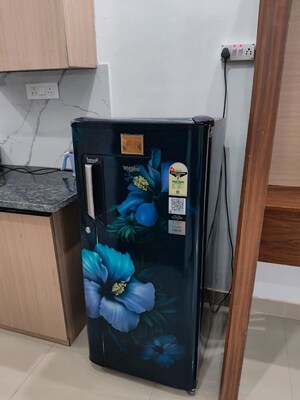 Bedroom in 3 BHK Builder Floor at Guru Nanak Enclave, Dhakoli – for Rent