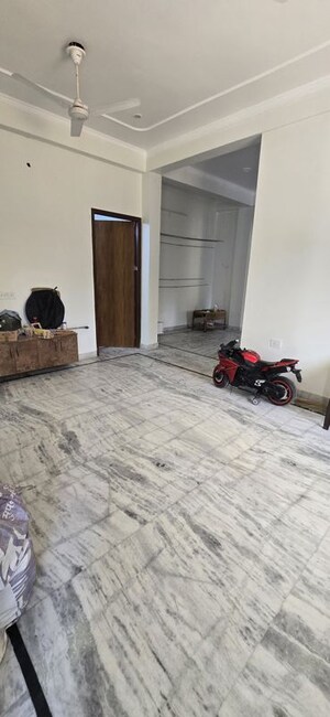 3 BHK Builder Floor For Rent in Jakhan