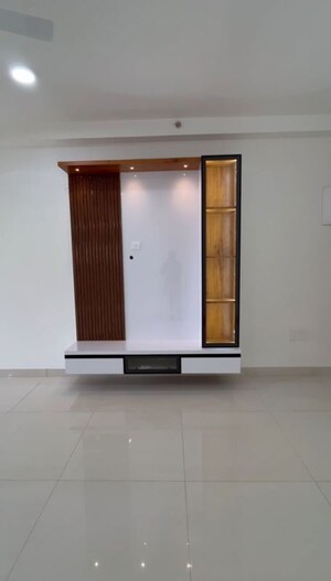 Room in 3.5 BHK Apartment at Prestige Tranquil, Kokapet – for Rent
