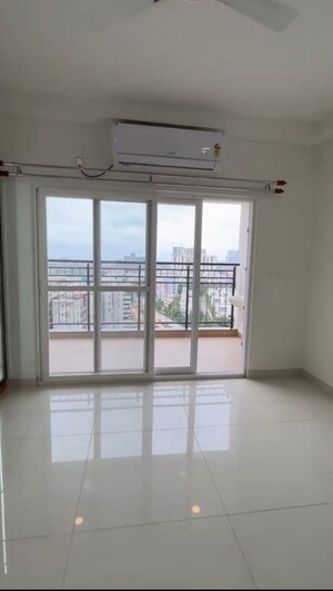 Room in 3.5 BHK Apartment at Prestige Tranquil, Kokapet – for Rent