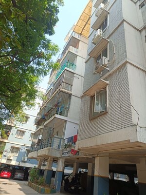  Apartment For Sale in Sultan Bazar