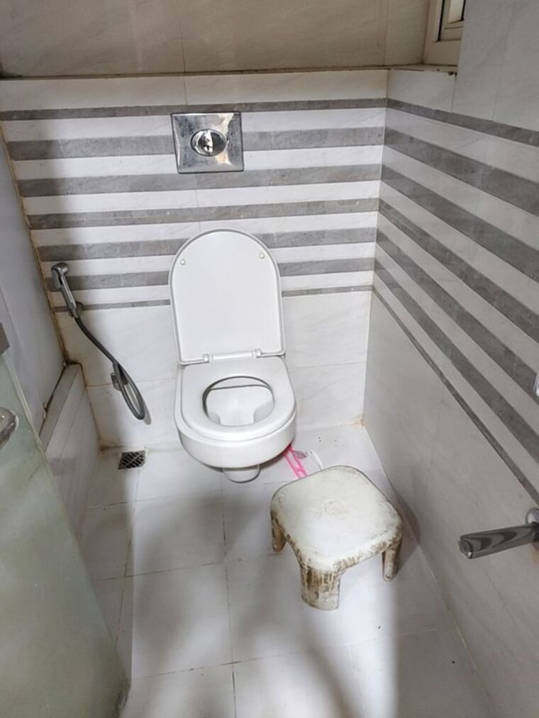 Bathroom, nahar-f-residences 4 Bedroom 2000 Sq.Ft. Apartment In Balewadi Pune 10385419