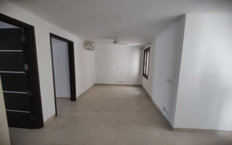 Room, greater kailash 3 Bedroom 1800 Sq.Ft. Builder Floor In Greater Kailash Delhi 10385422