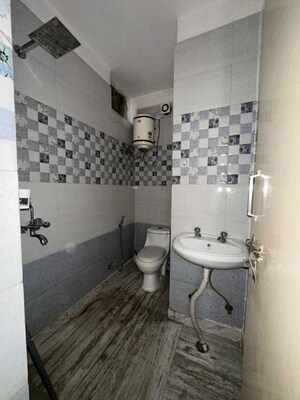 Bathroom in 2 BHK Builder Floor at Sector 15 – for Rent