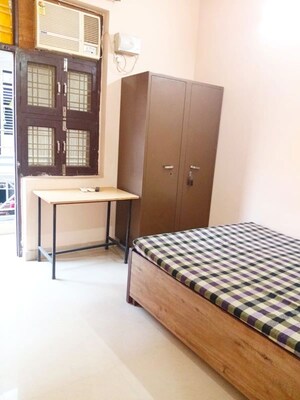 Bedroom in 2 BHK Builder Floor at Police Line – for Rent