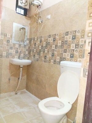 Bathroom in 2 BHK Builder Floor at Police Line – for Rent