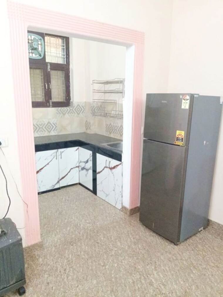 Kitchen, sector 15 3 Bedroom 1350 Sq.Ft. Builder Floor In Sector 15 Gurgaon 10385681