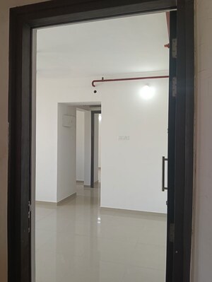 Room in 1 BHK Apartment at Puranik City Reserva, Ghodbunder Road – for Rent