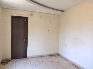 Room in  Apartment at Nunna – for Sale