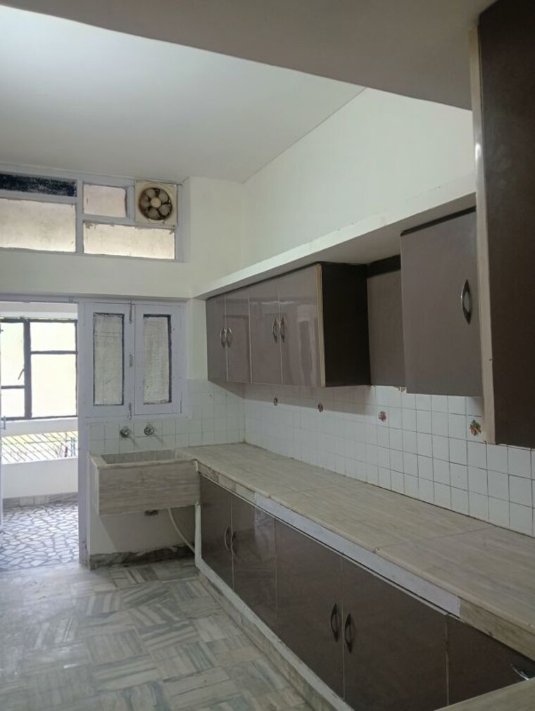 Kitchen, sector 16 2 Bedroom 2100 Sq.Ft. Builder Floor In Sector 16 Panchkula 10385718
