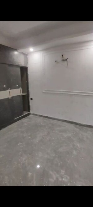 Room in 2 BHK Builder Floor at Vasant Kunj – for Sale