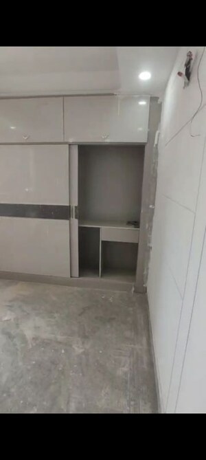 Room in 2 BHK Builder Floor at Vasant Kunj – for Sale