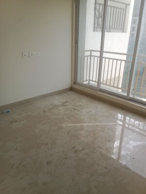 Room in 2 BHK Apartment at Navkar City, Naigaon East – for Rent