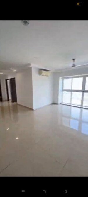 Room in 3 BHK Apartment at Ruparel Ariana, Parel – for Rent