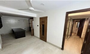 Room in 3 BHK Builder Floor at Greater Kailash – for Rent