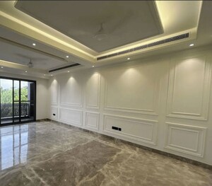 Furnished Amenities in 4 BHK Builder Floor at Sector 7 – for Sale
