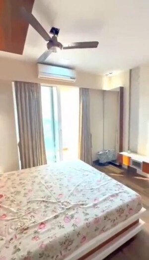 Bedroom in 4 BHK Apartment at Egmore – for Rent
