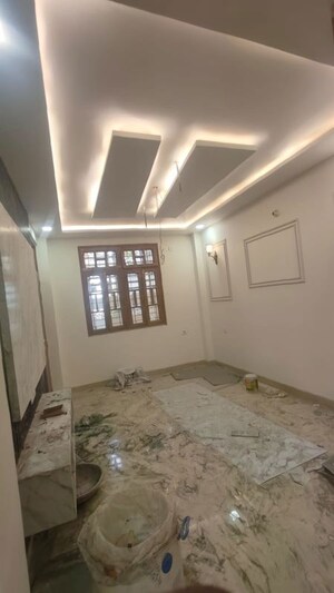 Room in 3 BHK Villa at Arsha Madhav Greens, Gomti Nagar – for Sale