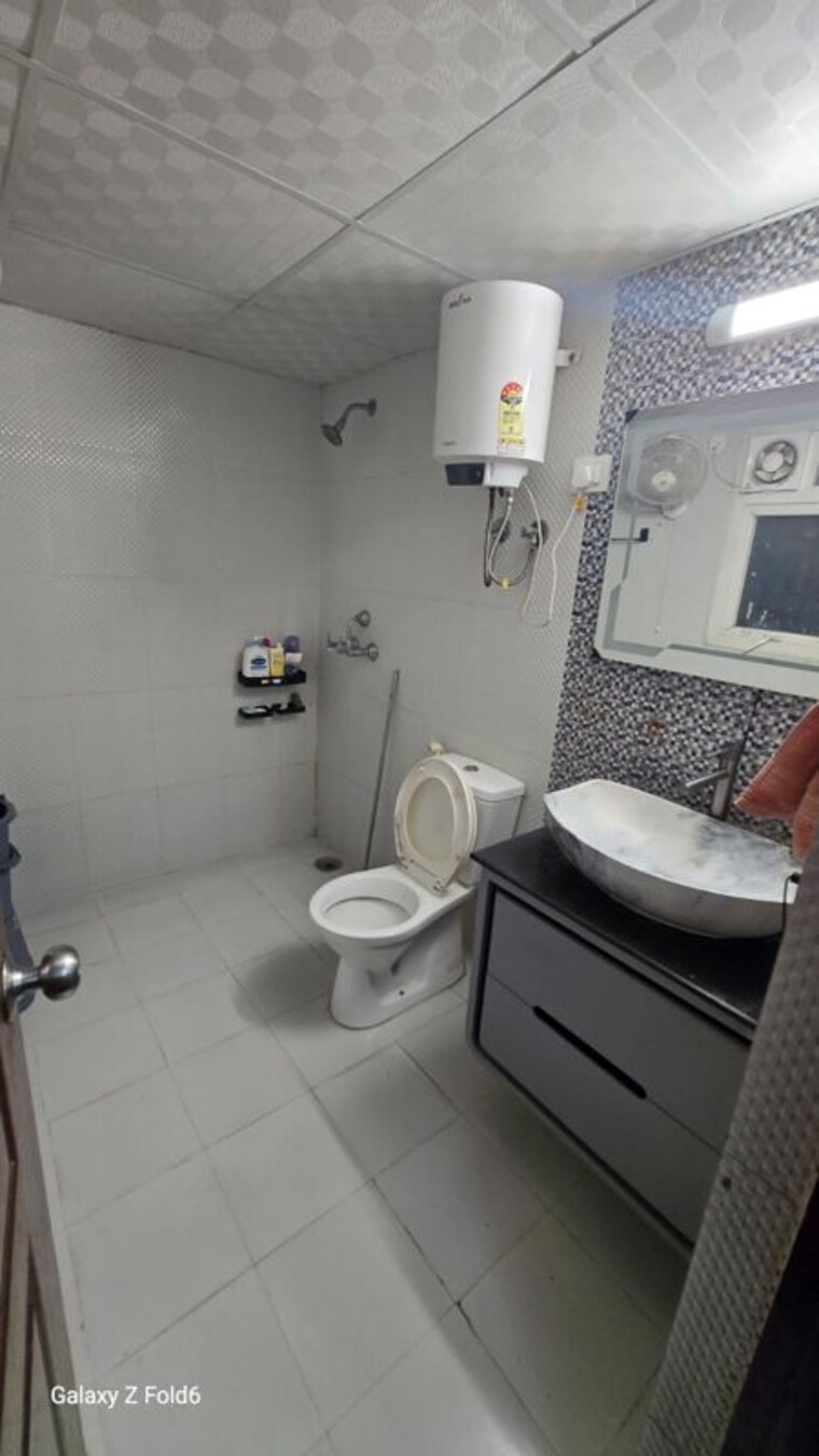 Bathroom, saviour-park 4 Bedroom 1825 Sq.Ft. Apartment In Mohan Nagar Ghaziabad 10386187