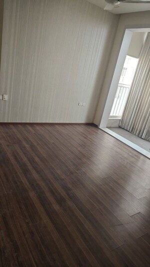 Room in 4 BHK Apartment at Lodha Bellezza Sky Villas, Kukatpally – for Rent
