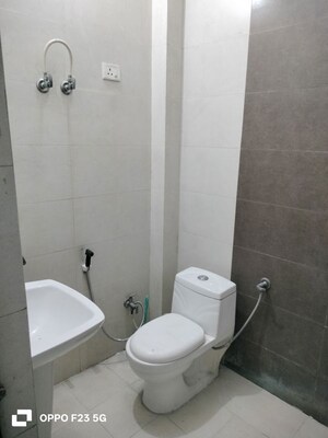 Bathroom in 2 BHK Builder Floor at Gomti Nagar – for Rent