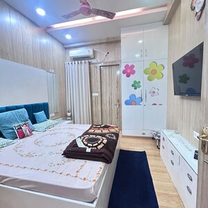 Bedroom in 5 BHK Independent House at Gomti Nagar – for Sale