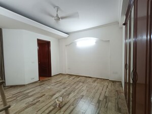 Room in 4 BHK Builder Floor at Greater Kailash ii – for Rent