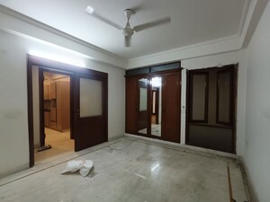 Room in 4 BHK Builder Floor at Greater Kailash ii – for Rent