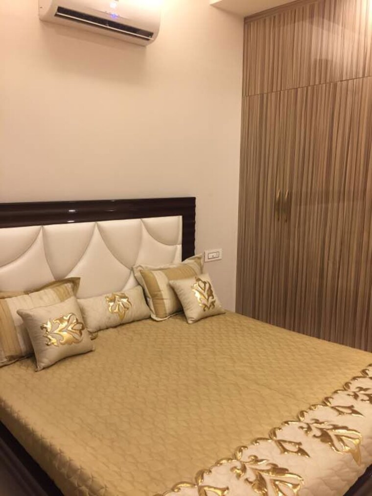 Bedroom, trishla-city 3 Bedroom 1940 Sq.Ft. Apartment In Patiala Road Zirakpur 10386318