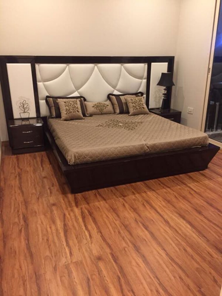 Bedroom, trishla-city 3 Bedroom 1940 Sq.Ft. Apartment In Patiala Road Zirakpur 10386318