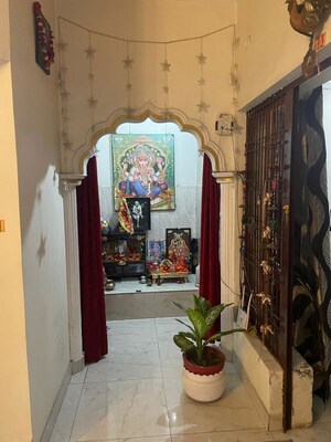 Living Room in 4 BHK Independent House at Nehru Nagar Iii – for Sale
