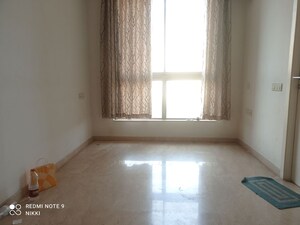 Room in Studio Apartment at Hiranandani Estate Solitaire C, Ghodbunder Road – for Sale