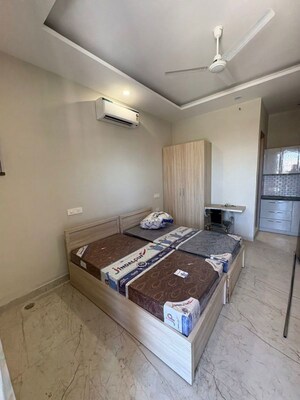 1 RK Builder Floor For Rent in Preet Colony