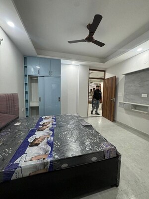 Bedroom in 2 BHK Builder Floor at Saket – for Rent