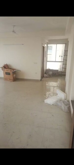Bathroom in 2.5 BHK Apartment at Imperia Esfera, Sector 37c – for Rent