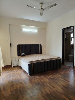 3 BHK + Pooja Room Apartment For Rent in Amrapali Silicon City