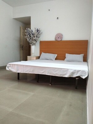 Bedroom in 3 BHK Apartment at Amrapali Silicon City, Sector 76 – for Rent